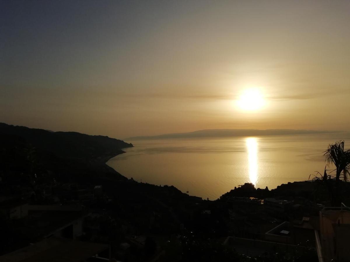 Appartamento J&M's U Castiddanu locazione turistica Taormina Esterno foto